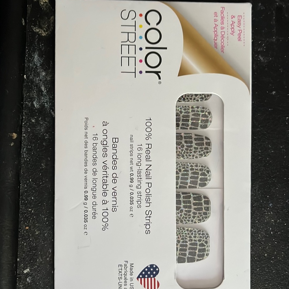 Color Street nail polish strips